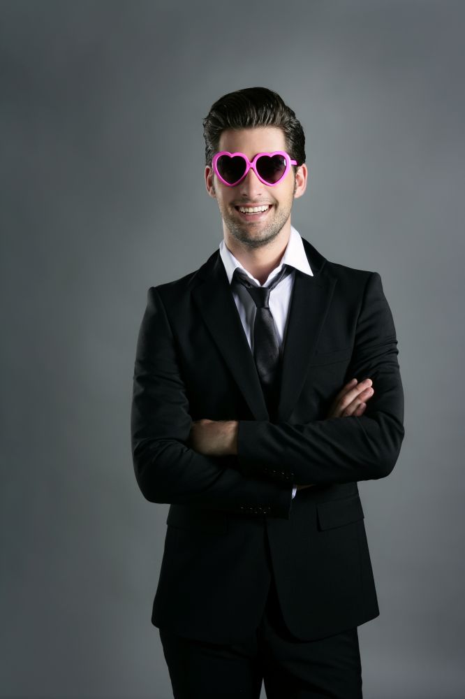 funny heart shape pink sunglasses modern fashion businessman