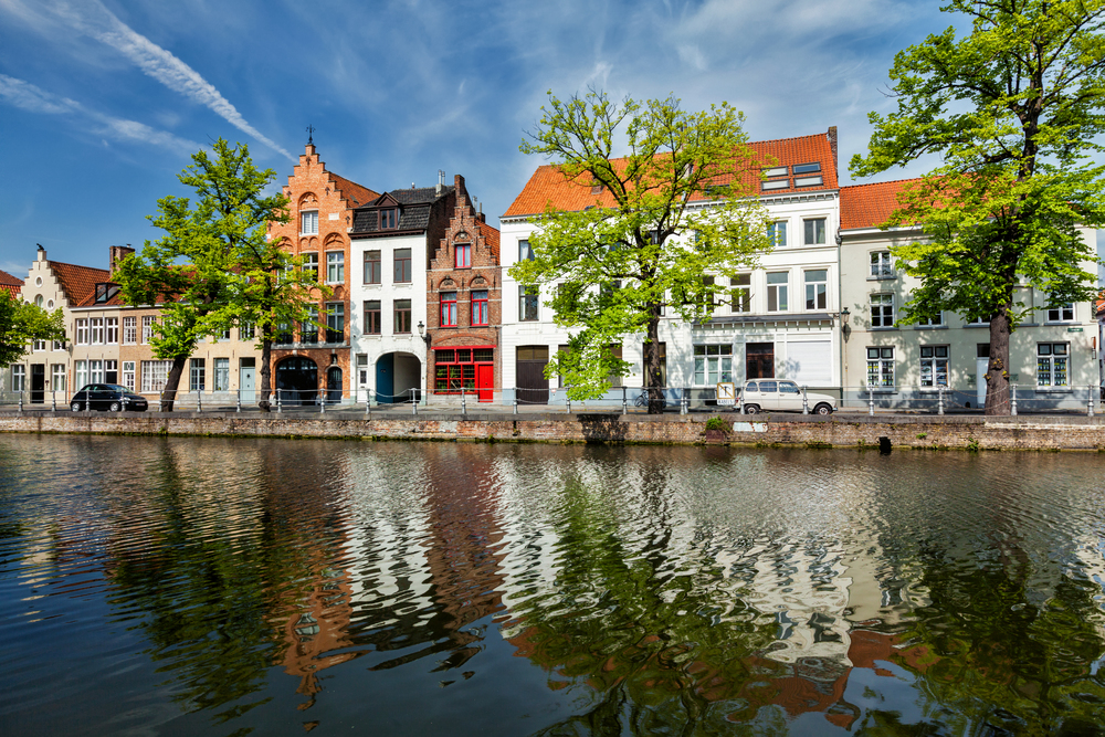 Canal and medieval houses. Bruges (Brugge), Belgium. Bruges Brugge, Belgium