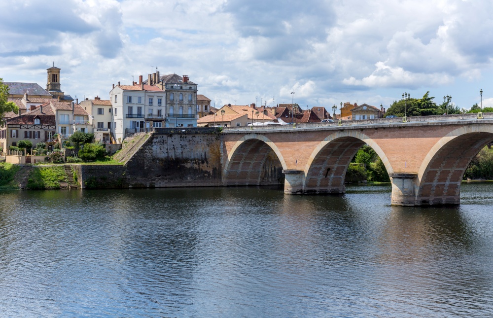 Old bridge on Dordogne river at Bergerac, France