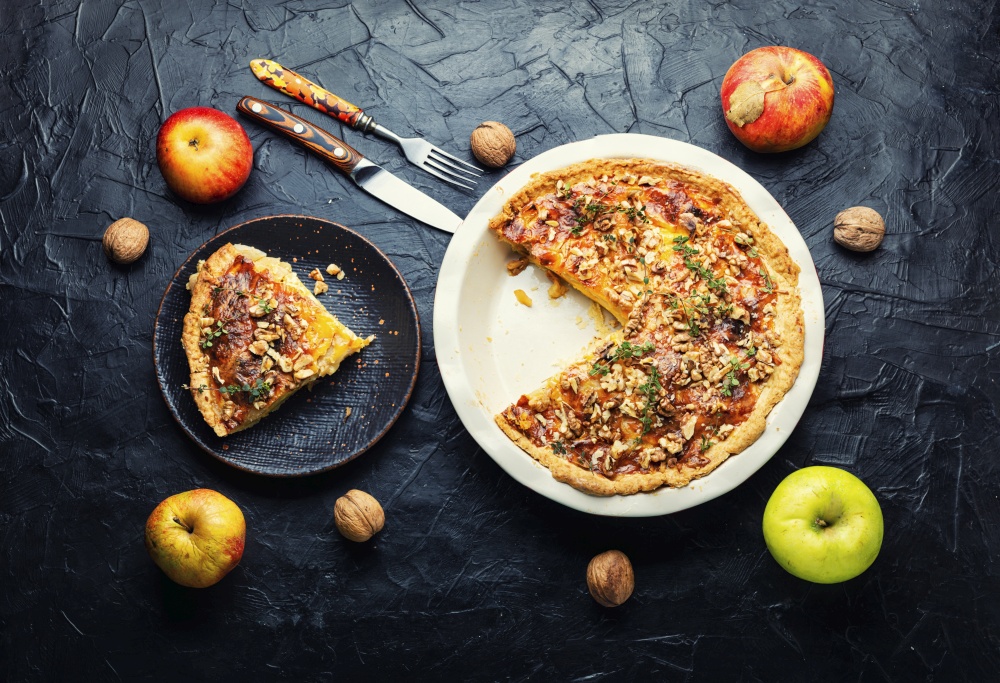Apple quiche with cheese filling. Quiche autumn pie with apples.. Quiche open apple pie