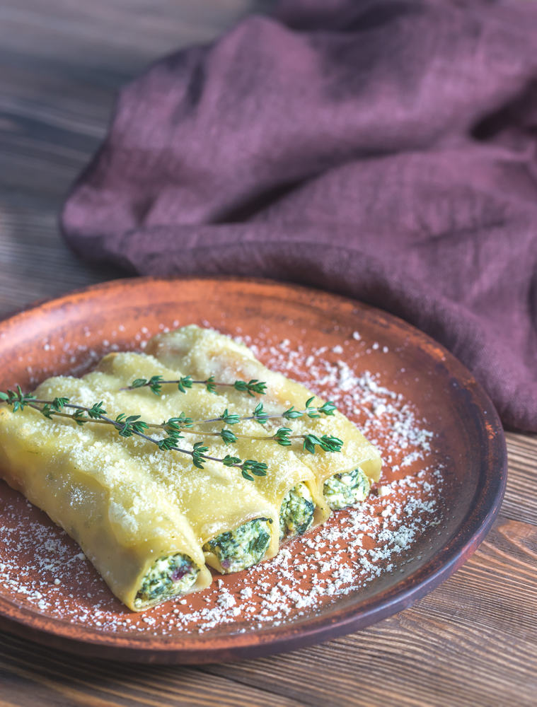 Canelloni stuffed with ricotta and spinach