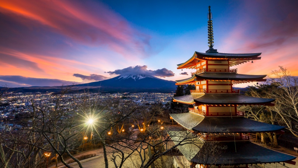 Chureito red pagoda at night with Japan Beautiful view of mountain Fuji background, Fujiyoshida, Yamanashi, Japan.